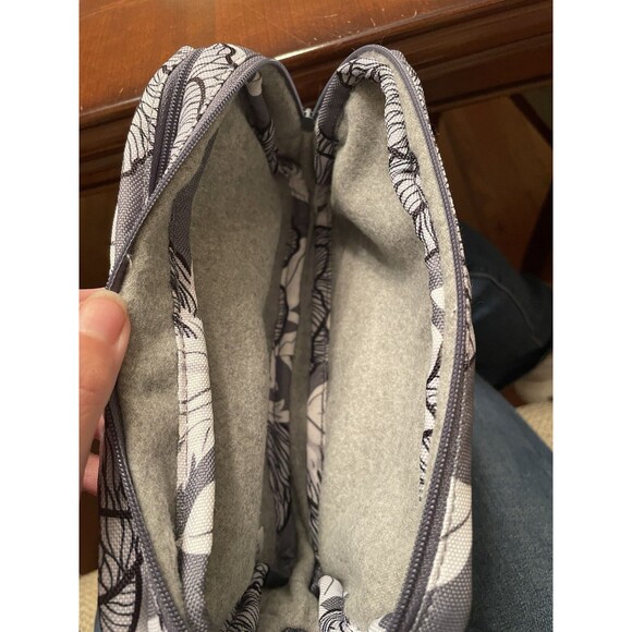 Vera‎ Bradley Moon Shadow Meadow Gray White Black Tech Bag Travel Pouch - Picture 3 of 8